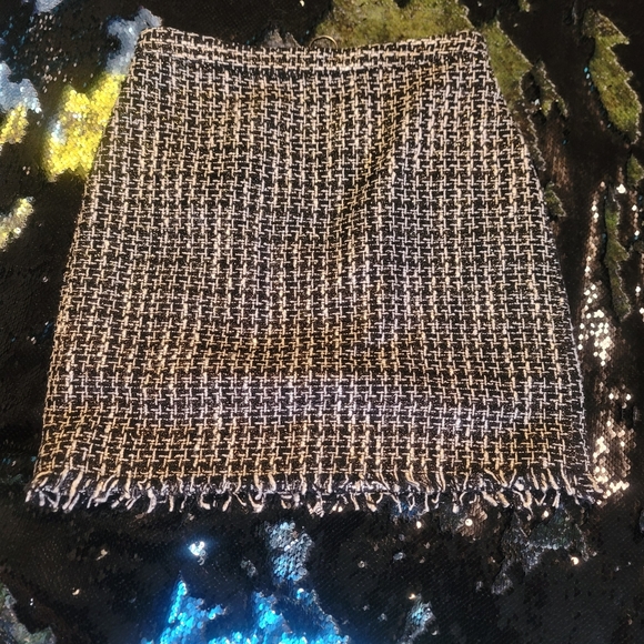HOUSE OF HARLOW 1960 X REVOLVE Blair Tweed Mini Skirt - Picture 9 of 10
